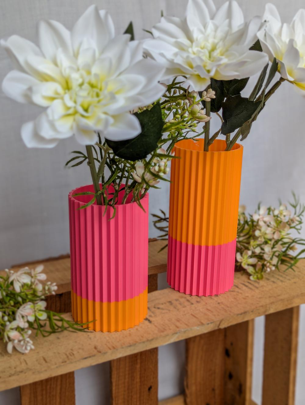 Vase gerillt mit Sockel_klein
